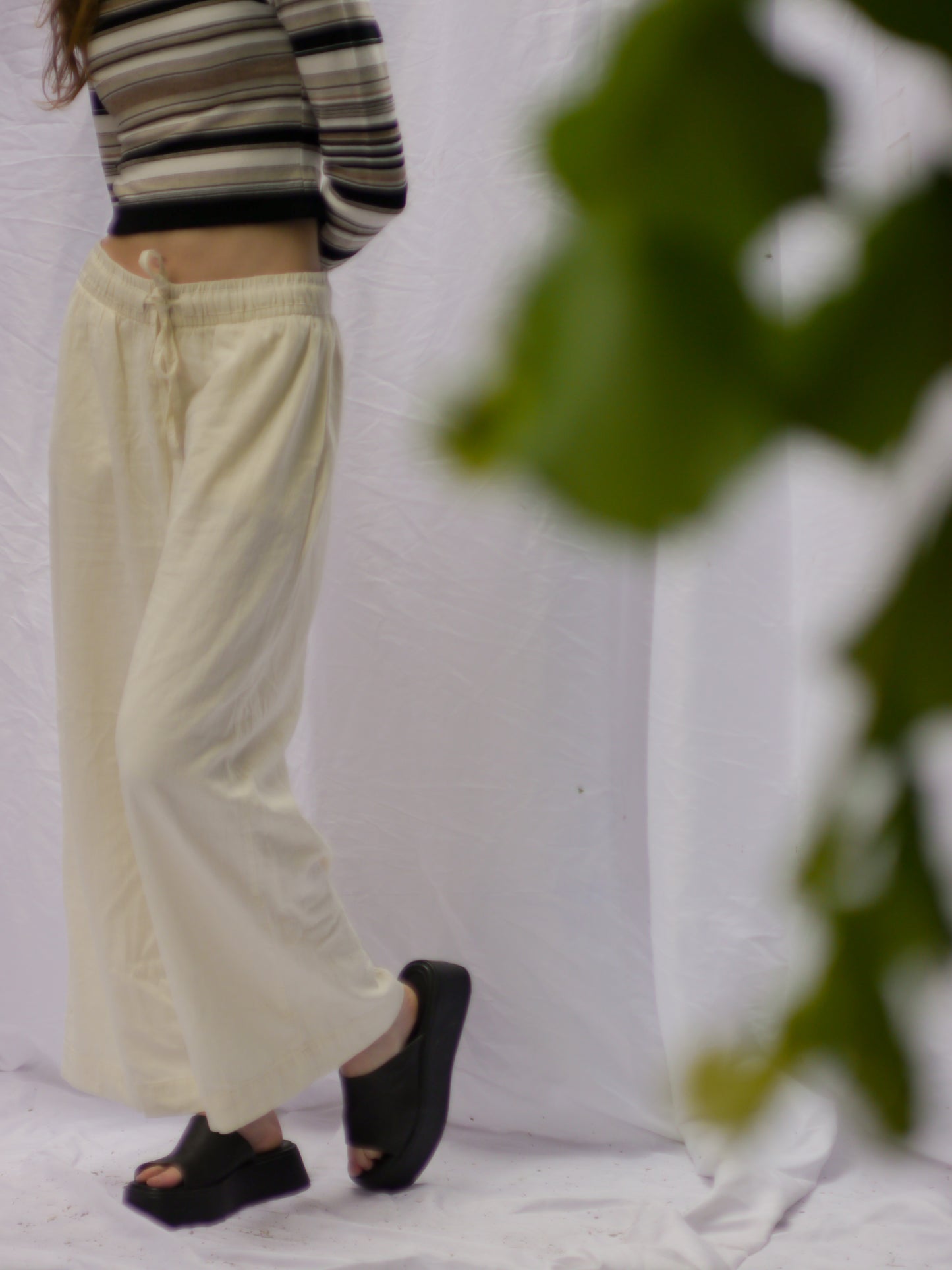 NATURAL LINEN TROUSERS